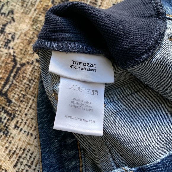 Joe’s Jeans Maternity The Ozzie 4” Cut off Short Size 26 - Picture 4 of 5